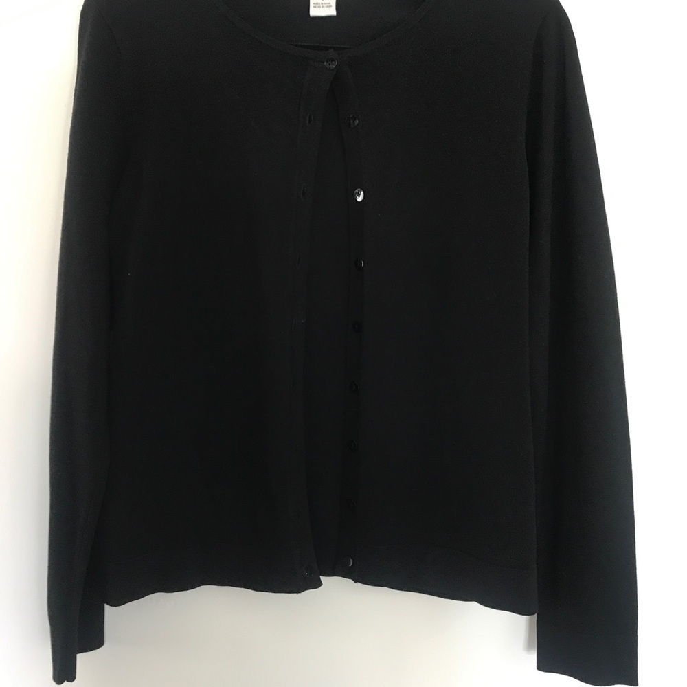 Lightweight sweater